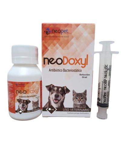 Neodoxyl Solución Oral con doxiciclina para tratar infecciones bacterianas en perros y gatos, como ehrlichiosis y micoplasmosis.
